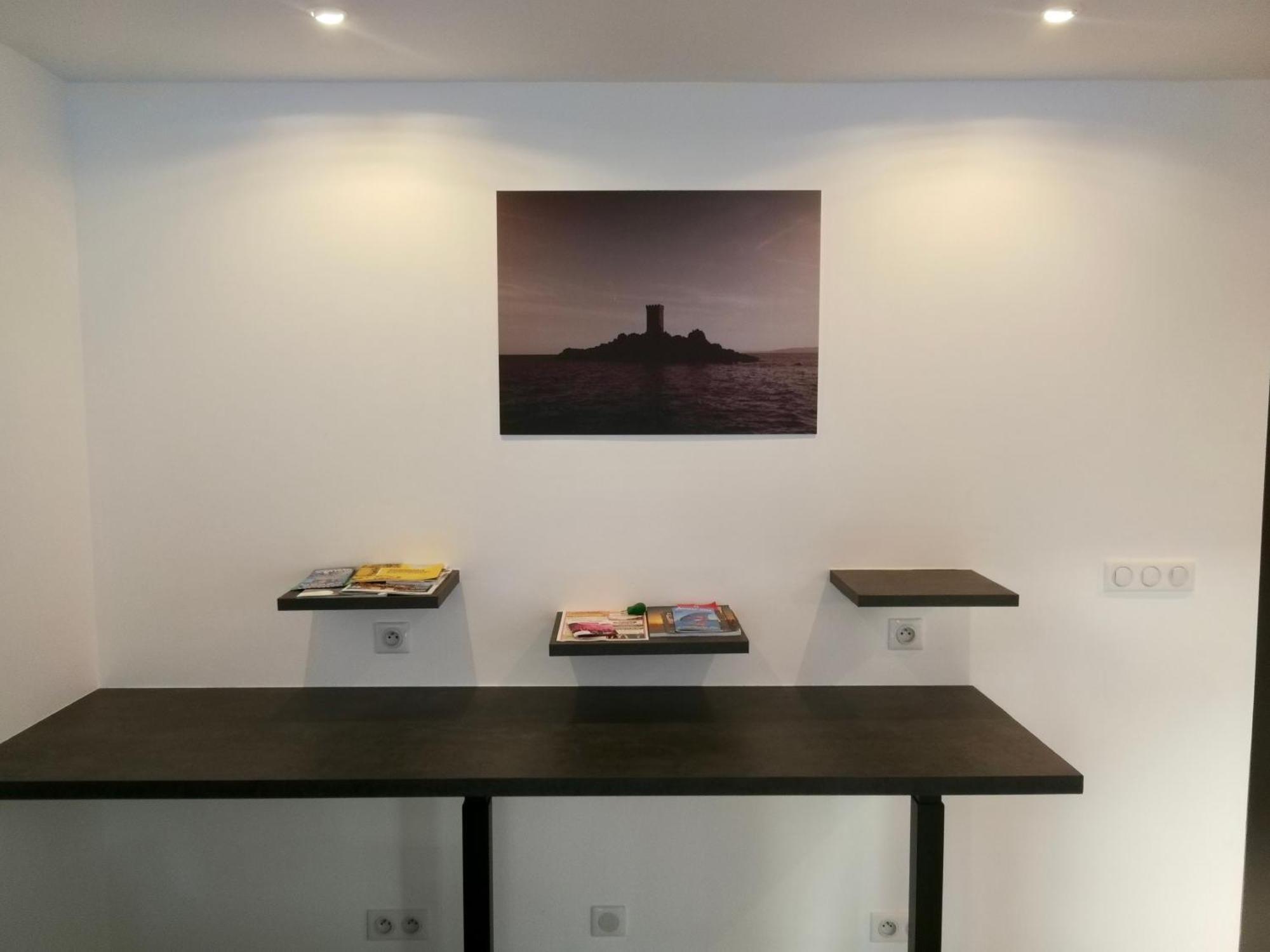 Grand Studio Standing Avec Terrasse Et Parking Sainte-Maxime Exterior foto